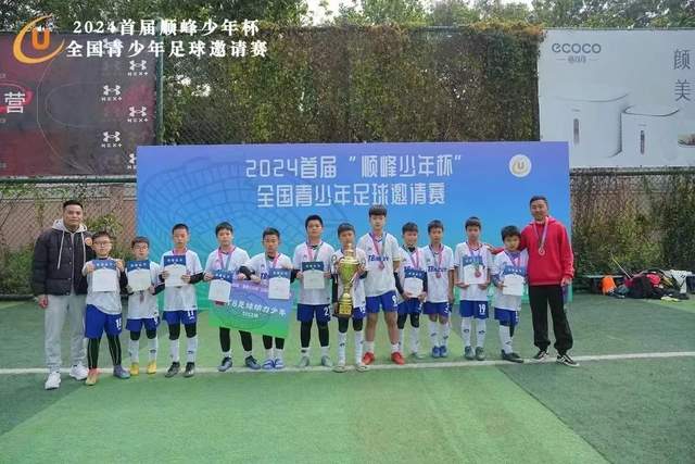 Buha：湖人休赛期过度囤积替补 队内仅有三名真正的首发级别球员